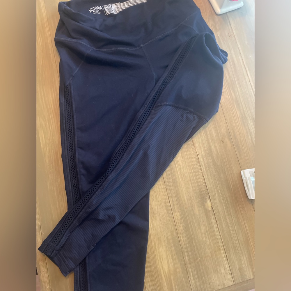 Navy Blue Victoria Secret Leggings. Size small.